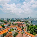 Warm And Cozy Studio Room At Menteng Park Apartment By Travelio