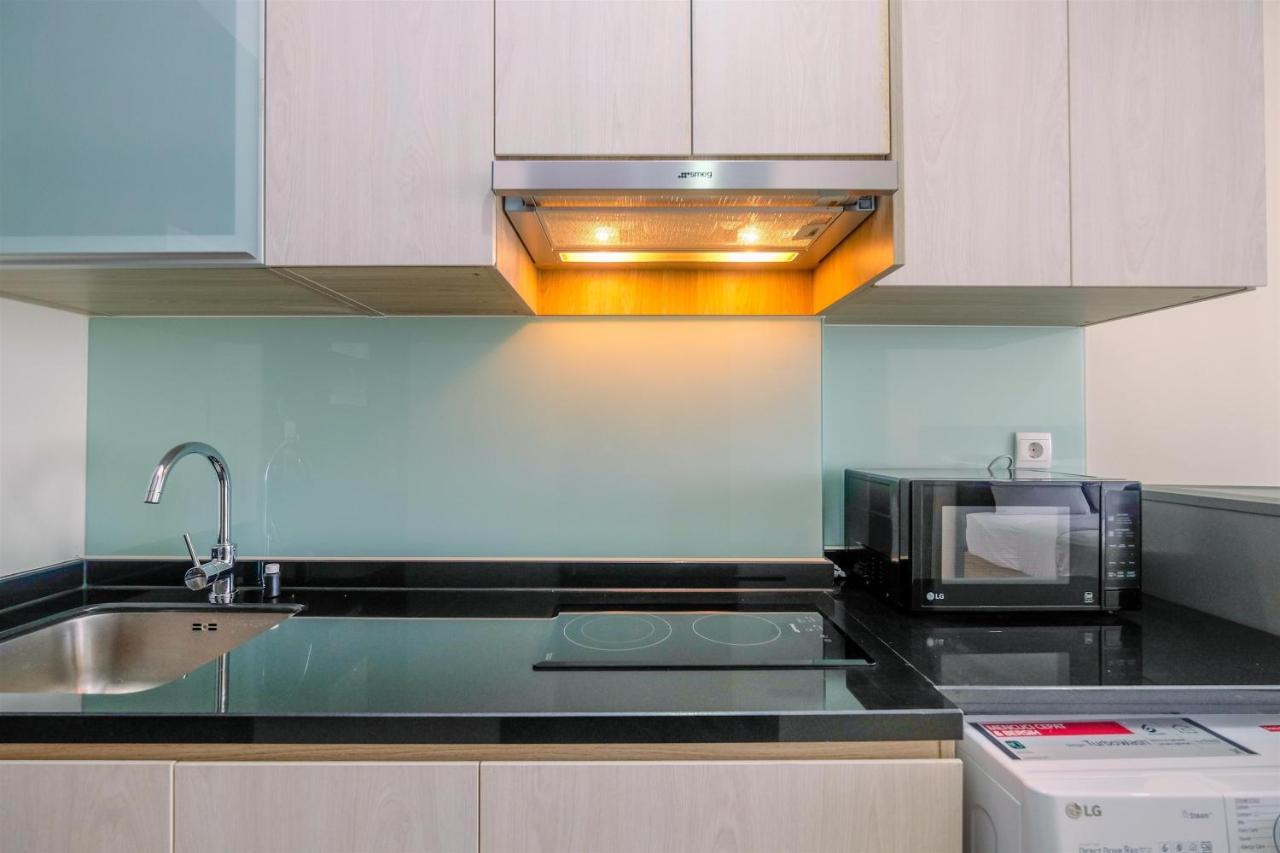Warm And Cozy At Menteng Park By Travelio Apartment