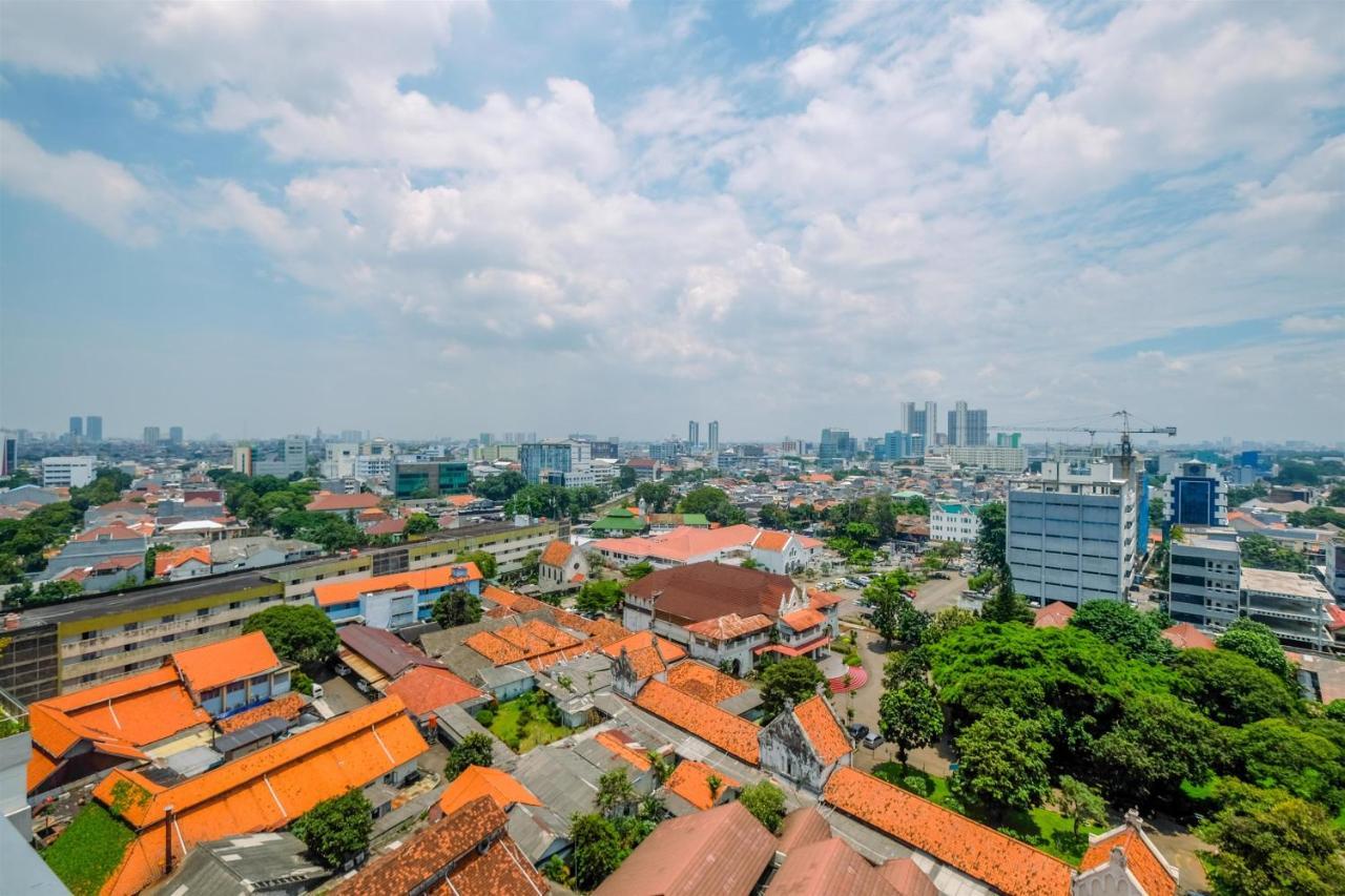 Warm And Cozy At Menteng Park By Travelio Apartment *